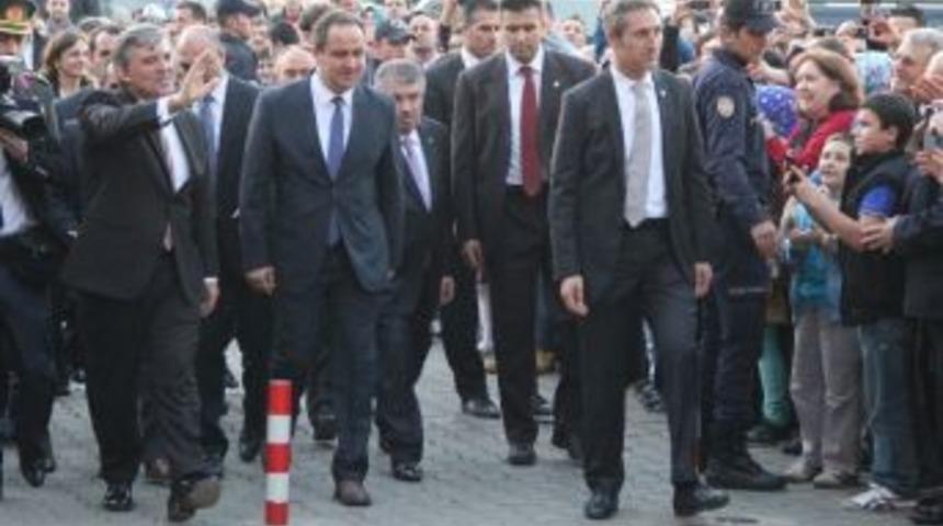 Cumhurbaşkanı G&uuml;l'den Giresun'da Balkon Konuşması