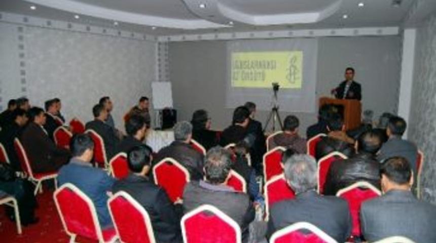 İnsan Hakları Ve İfade &Ouml;zg&uuml;rl&uuml;ğ&uuml; &Ccedil;alıştayı