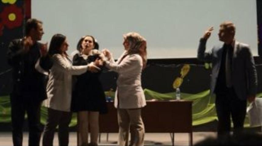 Minik &Ouml;ğrencilere Aşı &Ouml;ncesi Tiyatro G&ouml;sterimi