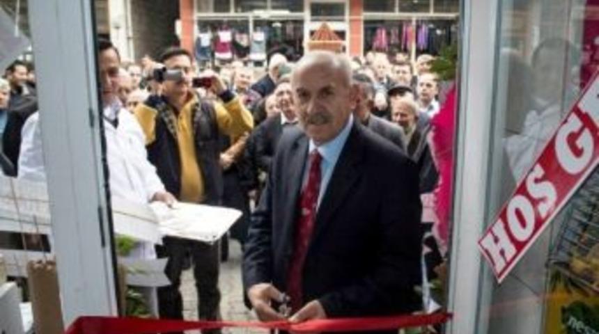 Başkan Karaman İşyeri A&ccedil;ılışına Katıldı