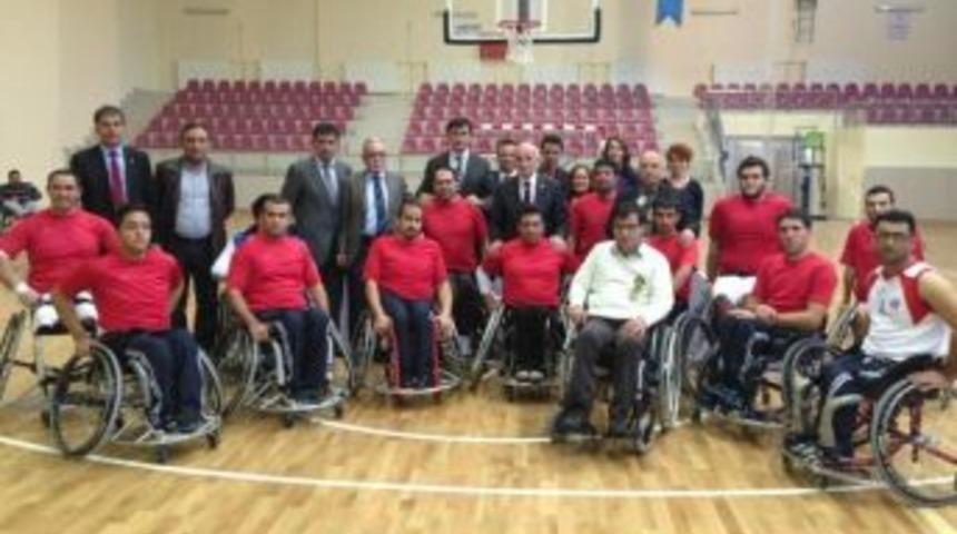 Ak Parti'den Engellilere Moral Ziyareti