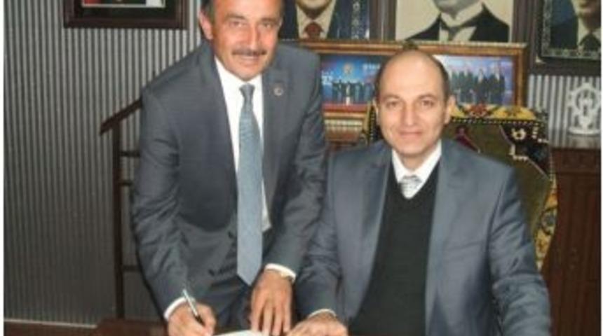 Mhp'li Başkan Ak Parti'ye Katıldı