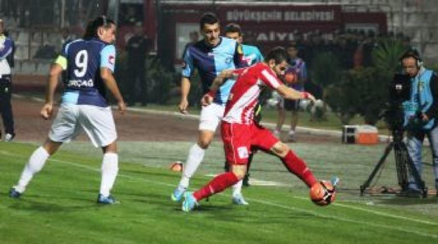 Adana Demirspor: 3 - Kahramanmaraşspor: 0