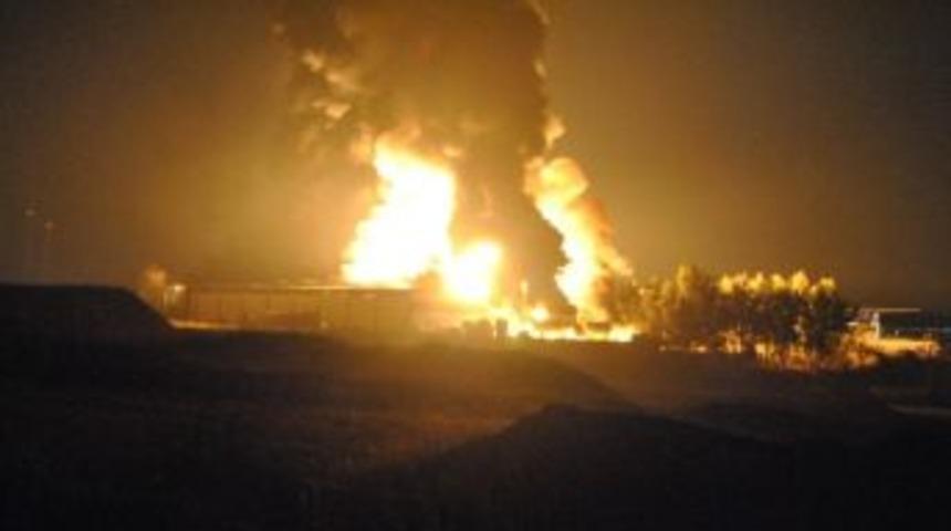 Tire&rsquo;de Fabrika Yangını