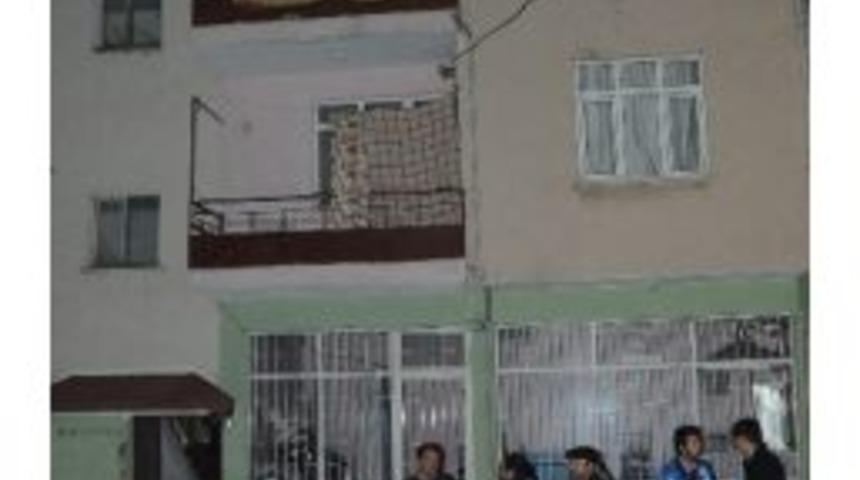 19 Yaşındaki Genç Av Tüfeği İle Kendini Vurdu