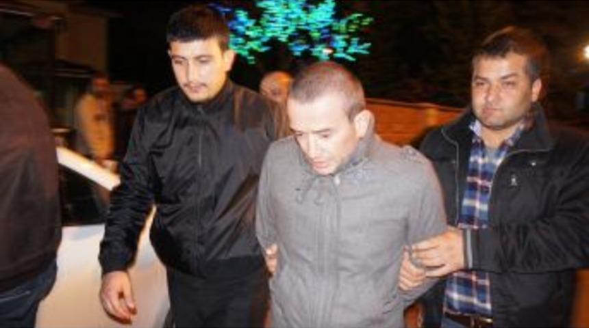 ATM'lere 'papağan' Düzeneği Kuran Yabancı Uyruklu Çete Çökertildi