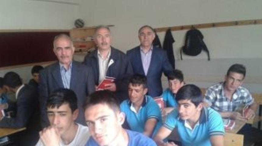 Erzerimder'den &Ouml;ğretmenler G&uuml;n&uuml; Kutlaması