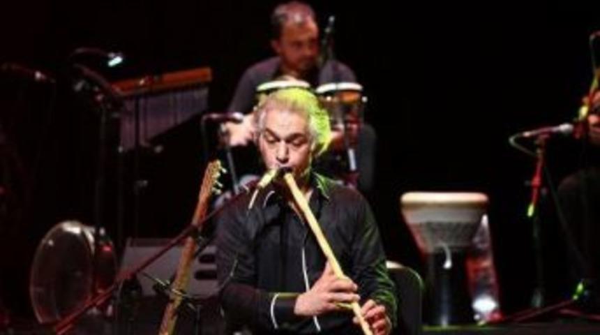 &Ouml;mer Faruk Tekbilek&rsquo;ten Unutulmaz Konser