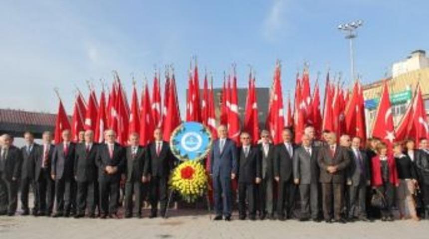 &Ouml;ğretmenler G&uuml;n&uuml; Kutlanıyor