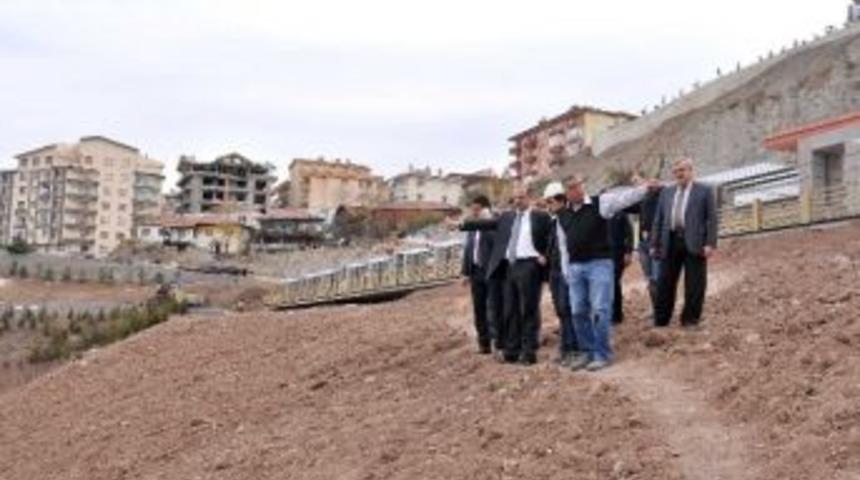 Başkan Akg&uuml;l, Kartaltepe&rsquo;de Denetimlerde Bulundu