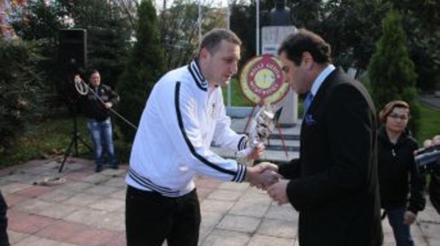 "Milletleri Yeniden Ayağa Kaldıracak Olan &Ouml;ğretmenler Olmuştur"