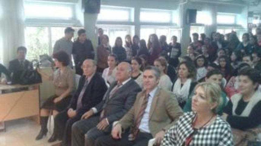 Ak Partili Sarıg&ouml;l, &Ouml;ğretmenler G&uuml;n&uuml;n&uuml; Kutladı