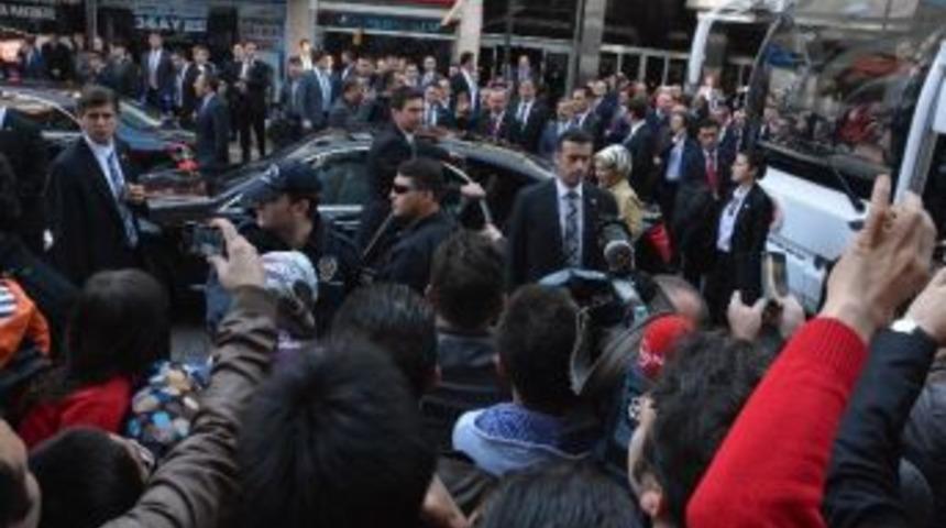 Başbakan Erdoğan Trabzon&rsquo;da &Ouml;ğretmenler G&uuml;n&uuml; Etkinliğine Katıldı