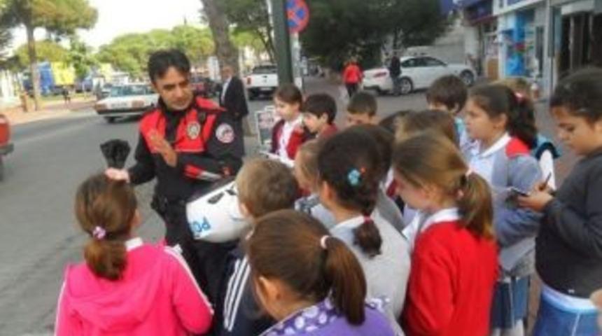 Bahçeşehir Koleji Öğrencilerine Trafik Dersi