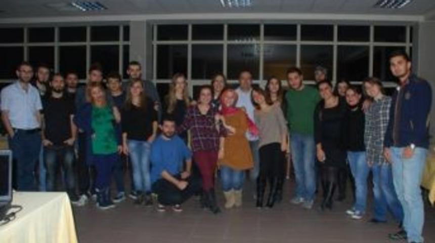 Kampus Fm&rsquo;de Karaoke Partisi