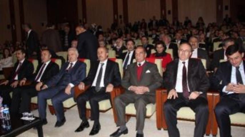 Erzurum'da &Ouml;ğretmenler G&uuml;n&uuml; Kutlandı