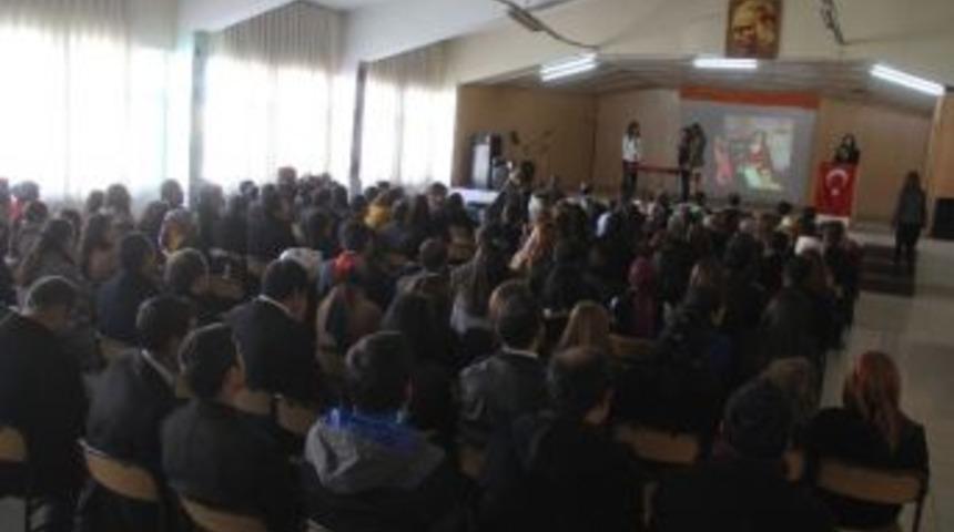 Başkale&rsquo;de &Ouml;ğretmenler G&uuml;n&uuml; Kutlaması