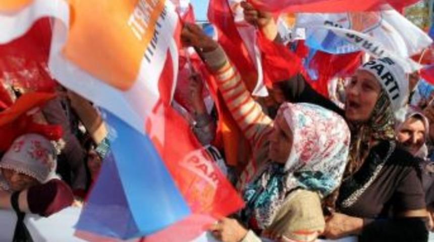 Başbakan Erdoğan Trabzon&rsquo;un Vakfıkebir İl&ccedil;esinde Toplu A&ccedil;ılış T&ouml;renine Katıldı