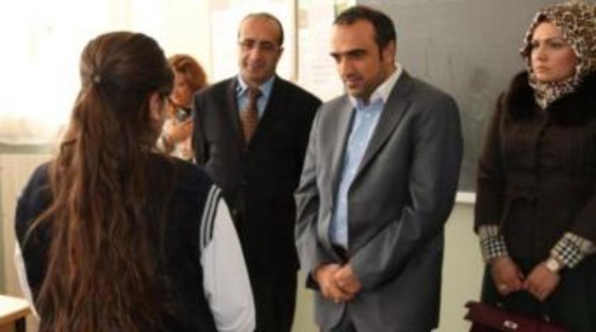 Milletvekili İ&ccedil;ten&rsquo;den &Ouml;ğretmenler G&uuml;n&uuml; Kutlaması