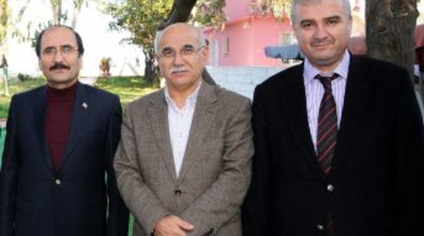 Eski İl Milli Eğitim M&uuml;d&uuml;r&uuml; Sara&ccedil;oğlu: Başbakan Yanlış Bilgilendiriliyor