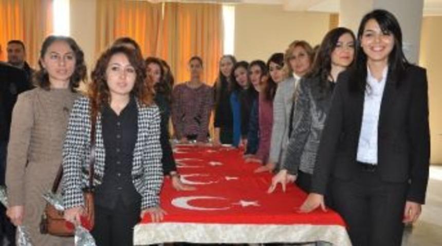 Derik'te 24 Kasım &Ouml;ğretmenler G&uuml;n&uuml; Kutlandı