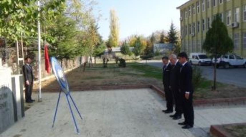 Kulp&rsquo;ta 24 Kasım &Ouml;ğretmenler G&uuml;n&uuml; Kutlandı