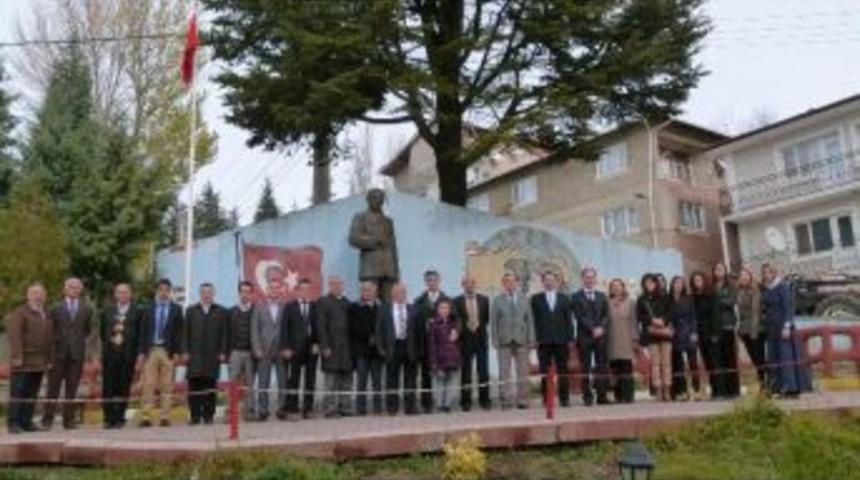 Keles&rsquo;te &Ouml;ğretmenler G&uuml;n&uuml; Kutlandı