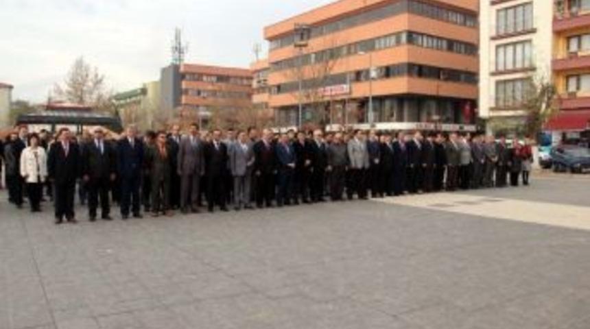 &Ouml;ğretmenler G&uuml;n&uuml; &Ccedil;an&rsquo;da Da T&ouml;renlerle Kutlandı