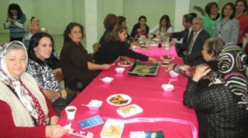 Halk Eğitim Merkezi'nden '&ouml;ğretmenler G&uuml;n&uuml;' Kutlaması