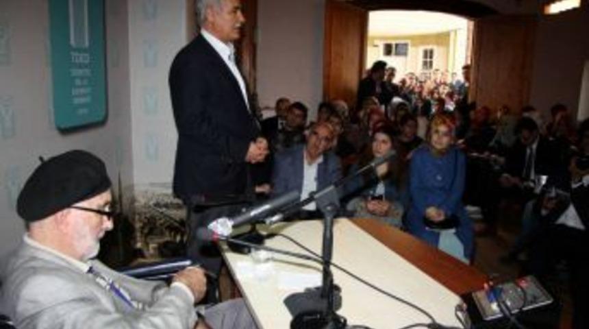 Hekimoğlu İsmail: Evlerde Beyinin Mutfağı Olan K&uuml;t&uuml;phane Yok