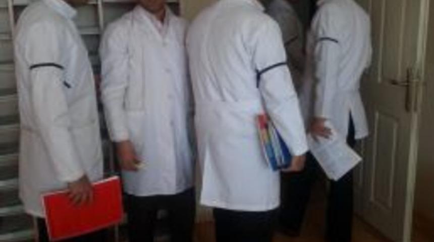 Dershane &Ouml;ğretmenlerinden Siyah Kurdeleli Tepki