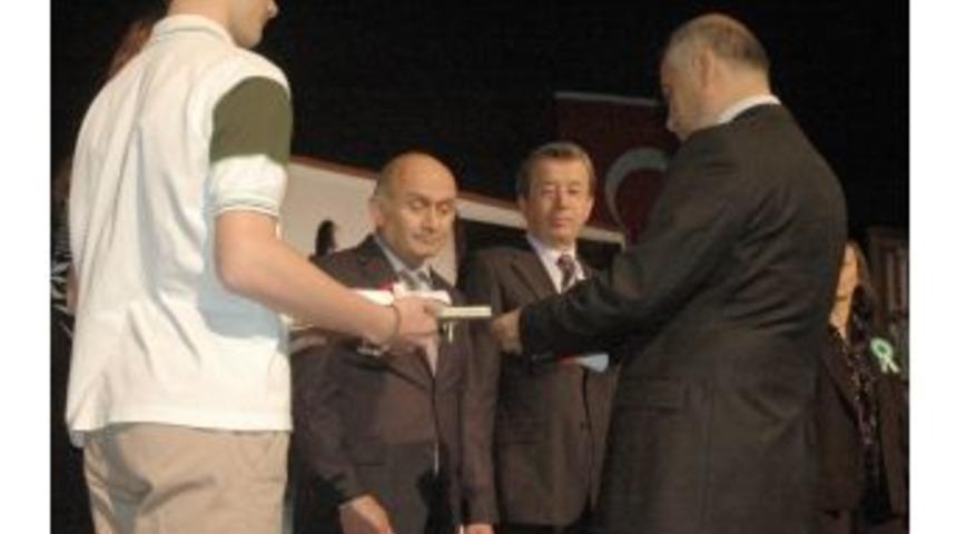 Giresun'da &Ouml;ğretmeler G&uuml;n&uuml; Kutlamaları