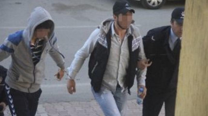 Silahla Tehdit İddiasına 2 G&ouml;zaltı