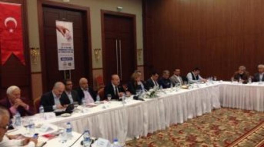 Ak Parti Malatya Milletvekili &Ouml;znur &Ccedil;alık: