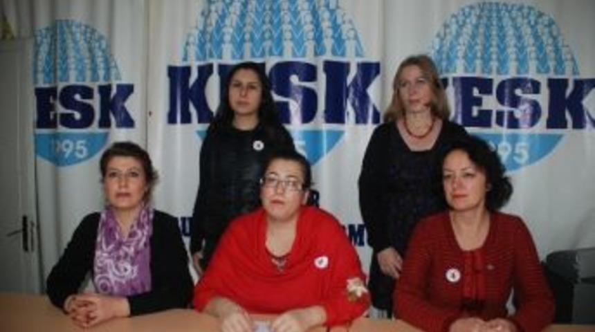 "kadına Y&ouml;nelik Şiddete Karşı Uluslararası Dayanışma G&uuml;n&uuml;"