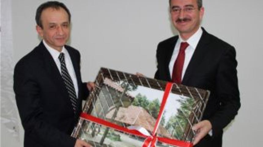 Yalsızu&ccedil;anlar, Okurla Buluştu