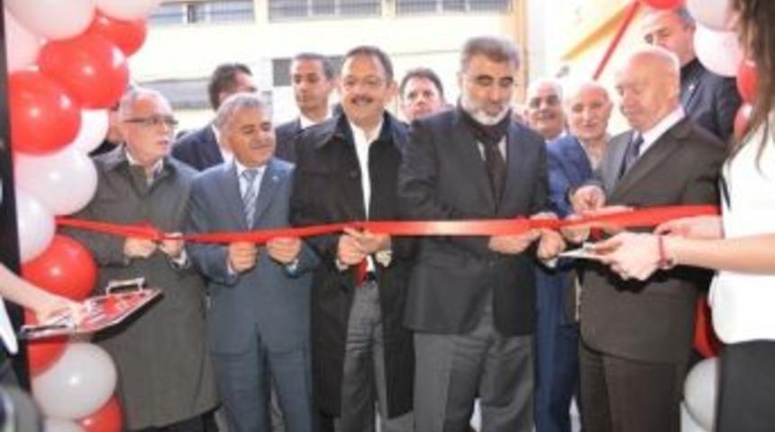 Bakan Yıldız Nikah Şahitliği Yaptı