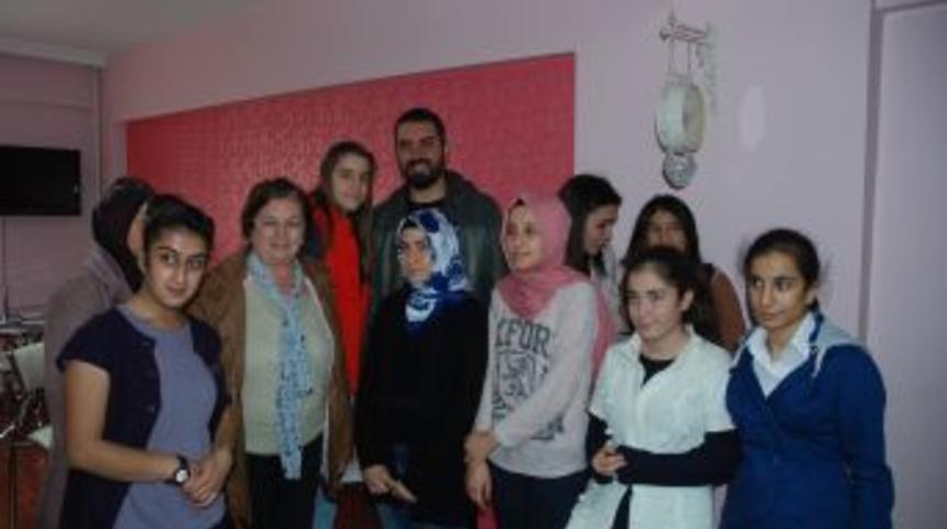 Sirus Gen&ccedil;lik Merkezi, Buca'da Gen&ccedil;lerin Hizmetine Girdi