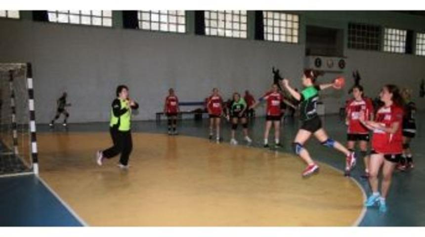 Hentbol Bayanlar S&uuml;per Ligi