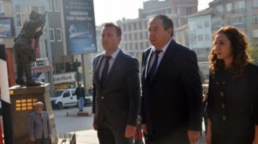 Tosya&rsquo;da 24 Kasım &Ouml;ğretmenler G&uuml;n&uuml; Kutlama T&ouml;reni Yapıldı