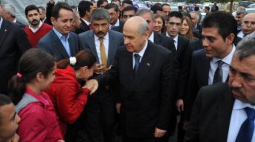 Bah&ccedil;eli, &Ouml;ğrenciler Yararına D&uuml;zenlenen Kermesi Gezdi