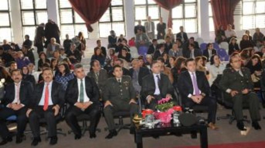 Boz&uuml;y&uuml;k'te &Ouml;ğretmenler G&uuml;n&uuml; Kutlamaları