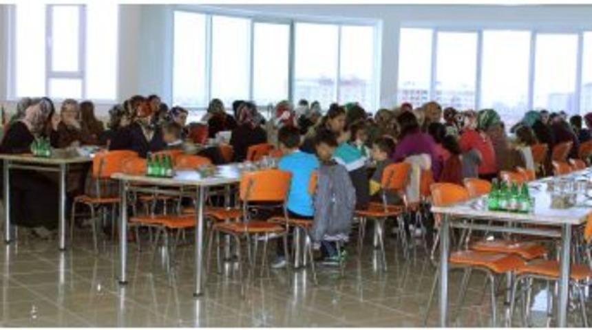 Yeni Bahar Derneği, &Ouml;ğretmenleri 24 Kasım'da Da Unutmadı