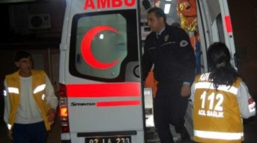 Kavgaya M&uuml;dahale Eden Polis Yaralandı