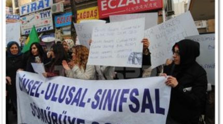 Elazığ'da kadına şiddet kınandı