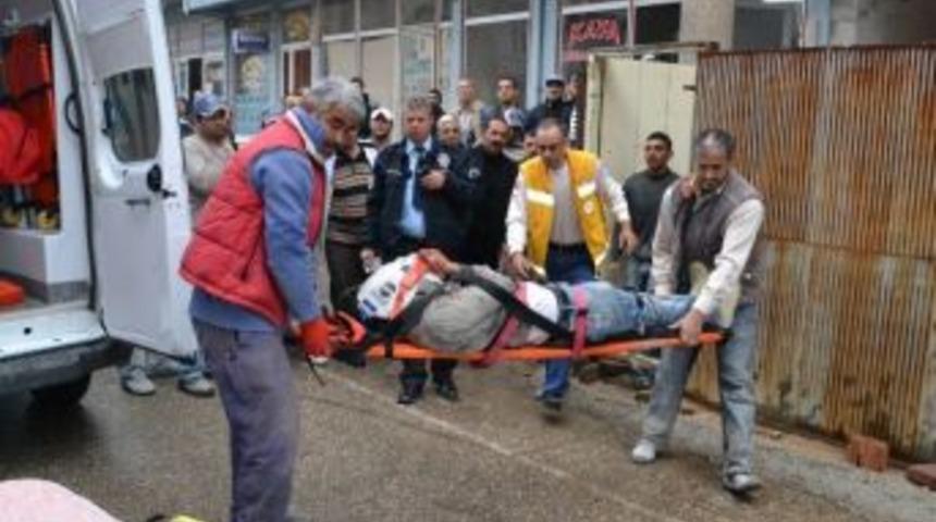 İnşaattan D&uuml;şen İş&ccedil;i Ağır Yaralandı