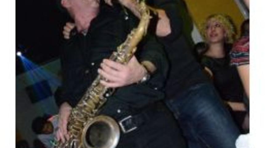 Haluk Levent: "diğer Sanat&ccedil;ılara Kızlar, Bana Erkekler Sarılıyor"