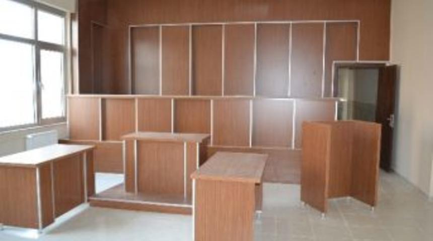 Adalet Sarayı G&uuml;n Sayıyor