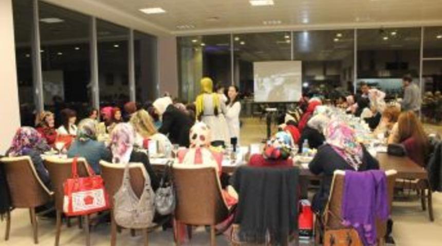 Havza'da &Ouml;ğretmenler Yemekte Buluştu