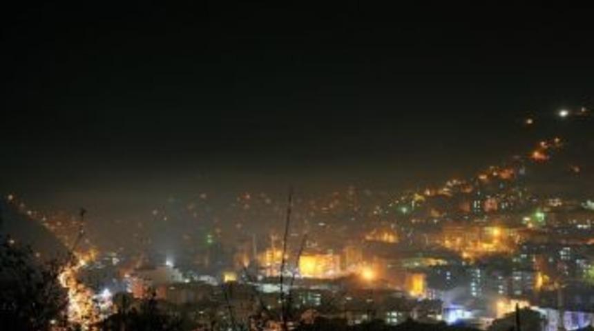 G&uuml;m&uuml;şhane&rsquo;de Hava Kirliliği Tavan Yaptı